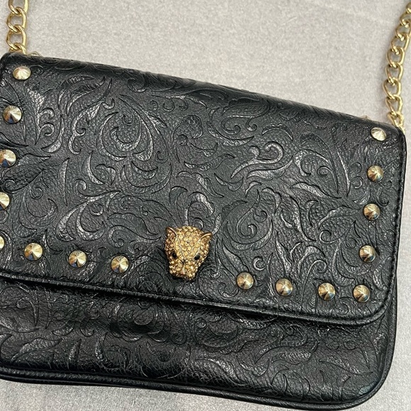 Guess Embossed Black Faux Leather Studded Crossbody Bag Jaguar - Picture 2 of 15